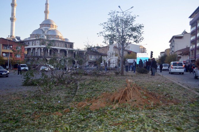 Bingöl’de Patlamanın Şiddeti Gün Ağarınca Ortaya Çıktı