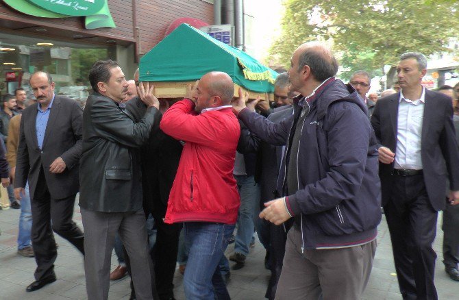 Balıkçılar Tarafından Öldürülen Su Ürünleri Mühendisi, Son Yolculuğuna Uğurlandı