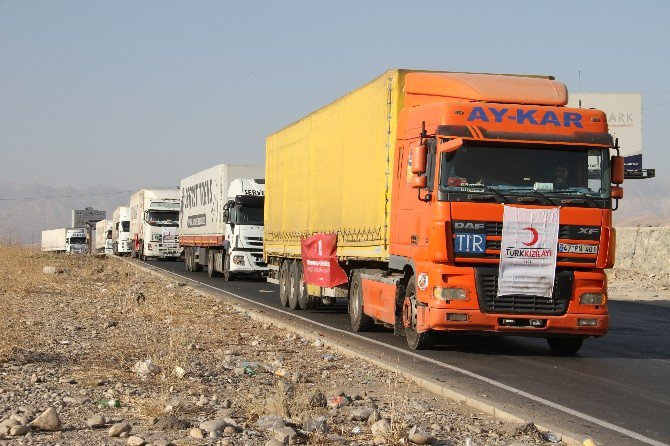 Kızılay’ın Yardım Tır’ları Habur’dan Çıkış Yaptı