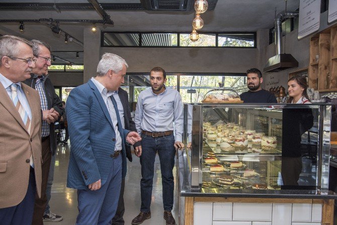 Anadolu Üniversitesi’ne Yepyeni Bir Kafe Açıldı