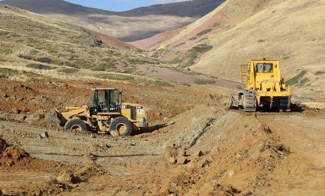 Büyükşehir Kırsaldaki Yolları Kışa Hazırlıyor