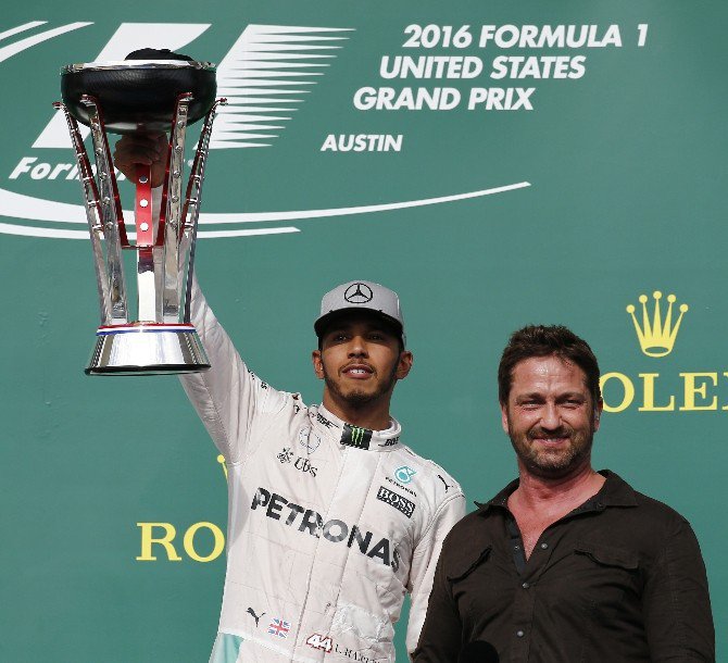 Abd Grand Prix’inin Galibi Hamilton