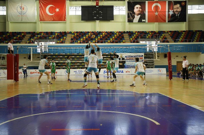 Haliliye Belediyespor Voleybol Takımı Ligde 2’de 2 Yaptı