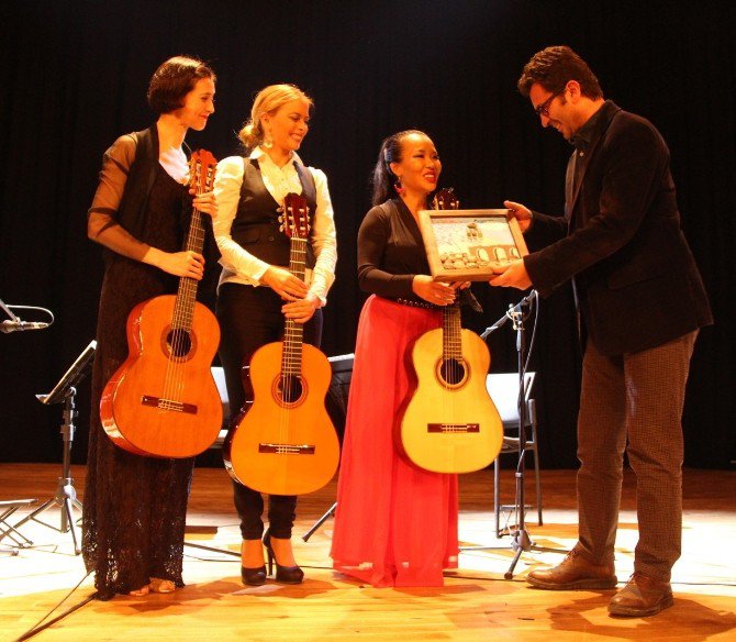 Dünyaca Ünlü Gitaristler Türkiye’ye Hayran Kaldı