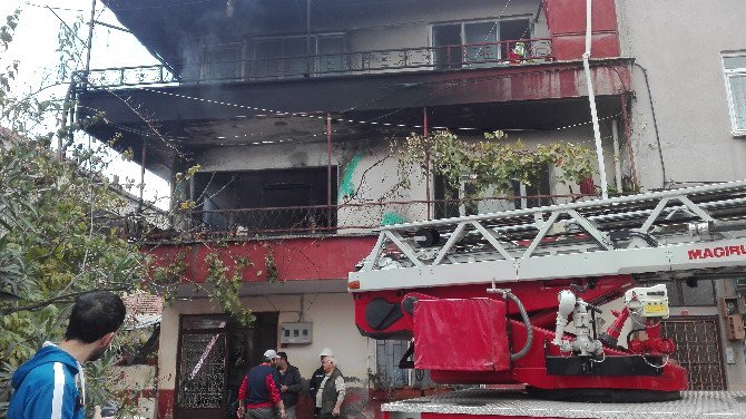 Sakarya’da Bina Yangını