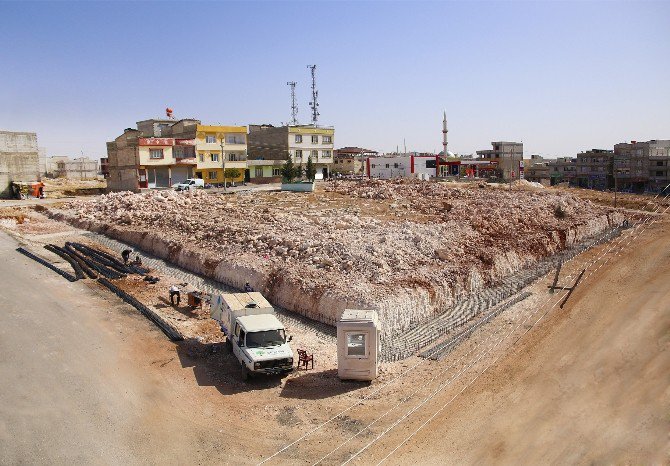 İncilikaya’da Uzay Çatılı Pazar Yeri İnşaatı Başladı