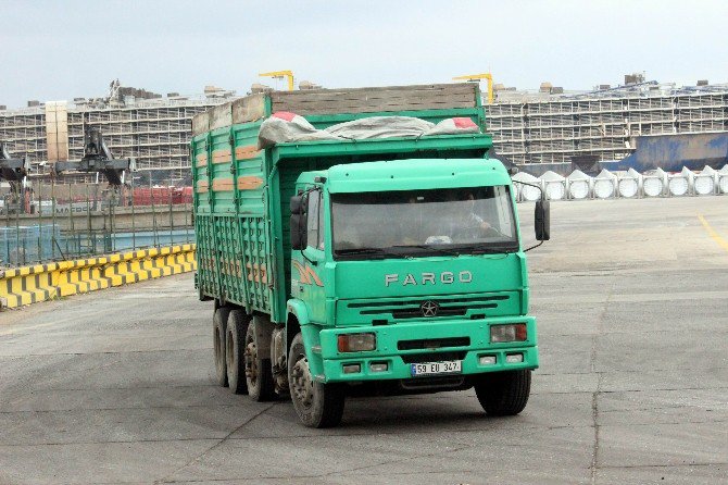 Dev Gemiyle Brezilya’dan Getirilen 11 Bin Hayvan İçin 631 Sefer