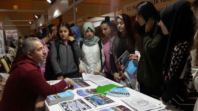 Dü Malatya’da Yüksek Öğretim Günleri Tanıtım Fuarına Katıldı