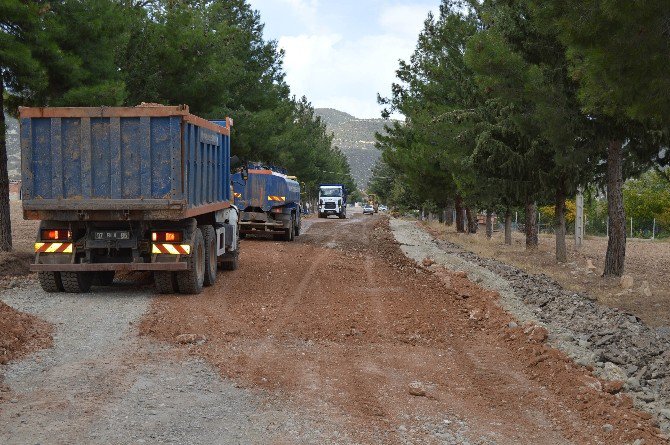 Korkuteli Çomaklı Yolu Yenileniyor