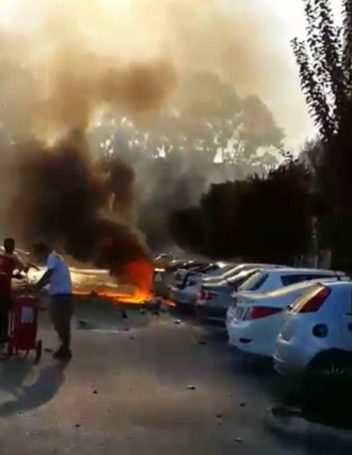 Antalya’da Patlama Sonrası Yaşanan Panik Kameralara Yansıdı