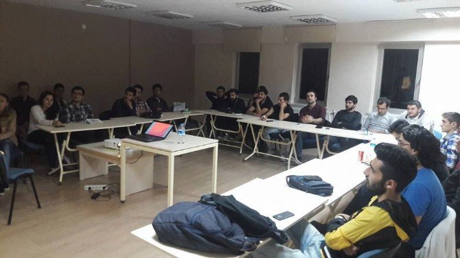 Eskişehir’deki Azerbaycanlı Öğrencilere ’’Liderlik Ve Özgüven’’ Semineri