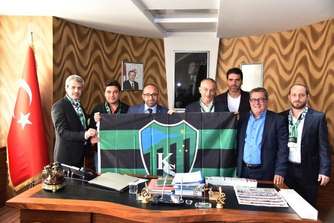 Başkan Üzülmez’den Kocaelispor’a Maddi Destek