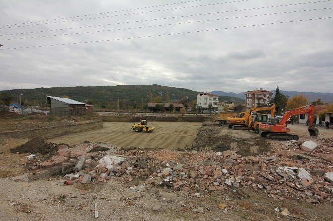 Osmancık Şehirlerarası Otobüs Terminali İnşaatı Başladı