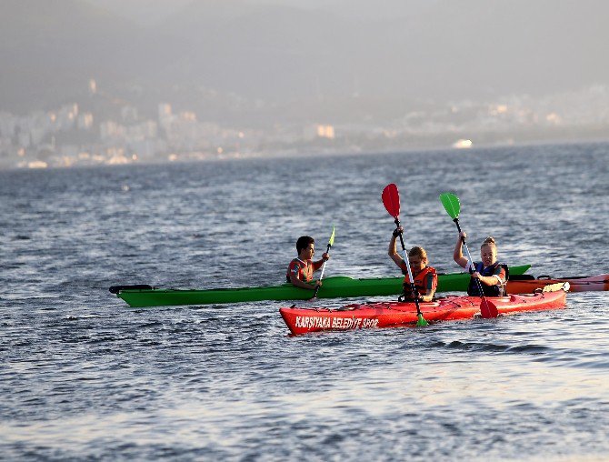 Karşıyaka’da ’Su Sporları Merkezi’ Açıldı