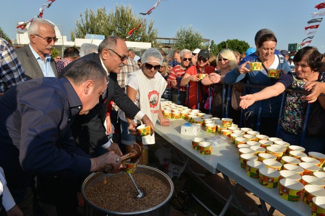 Konyaaltı Belediyesi’nden Aşure Etkinliği