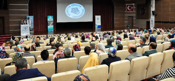 Meram Tıp Fakültesi Öğrencileri Beyaz Önlüklerini Törenle Giydi