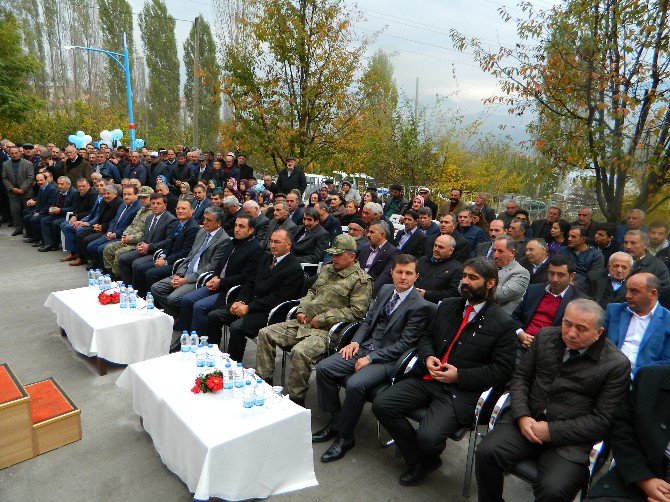 Posof Meslek Yüksekokulu Düzenlenen Törenle Hizmete Açıldı