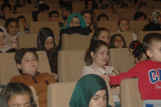 Şehit Ömer Halisdemir Anadolu İmam Hatip Lisesi’nde, 15 Temmuz Şehitleri Anıldı