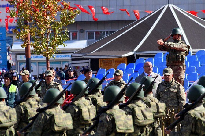 Erzurum’da 29 Ekim Cumhuriyet Bayramı Etkinliklerinin Provası Yapıldı