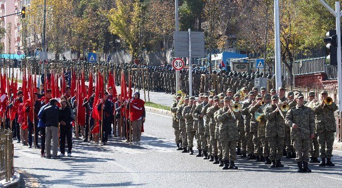 Erzurum’da 29 Ekim Cumhuriyet Bayramı Etkinliklerinin Provası Yapıldı