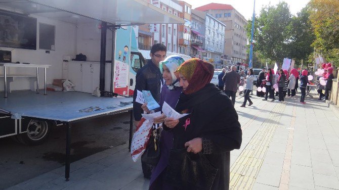 Bayburt’ta Meme Kanseri Bilinçlendirme Standı Açıldı