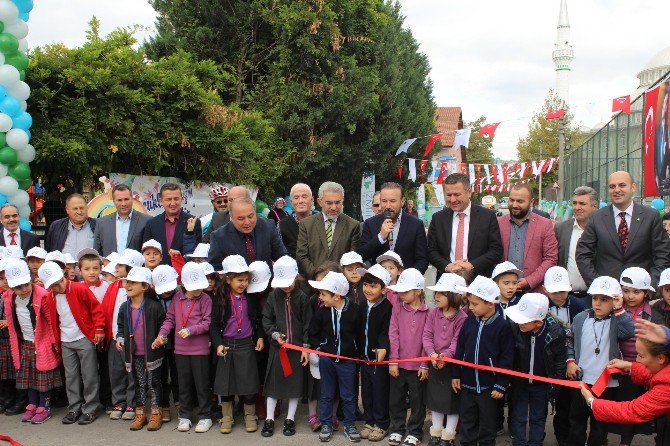 Çocuk Oyun Sokağı Törenle Açıldı