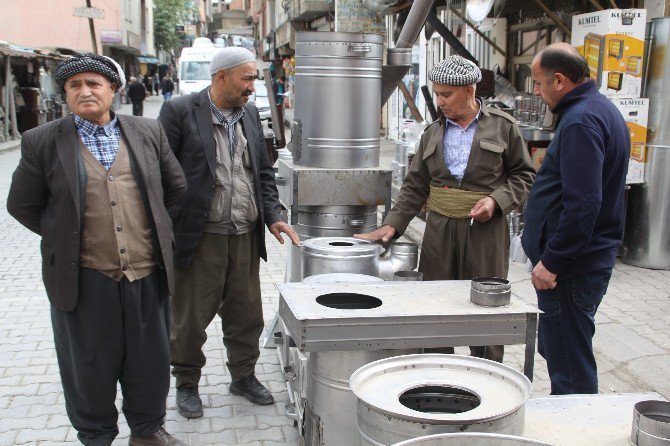 Hakkari’de Soba Satışları Başladı