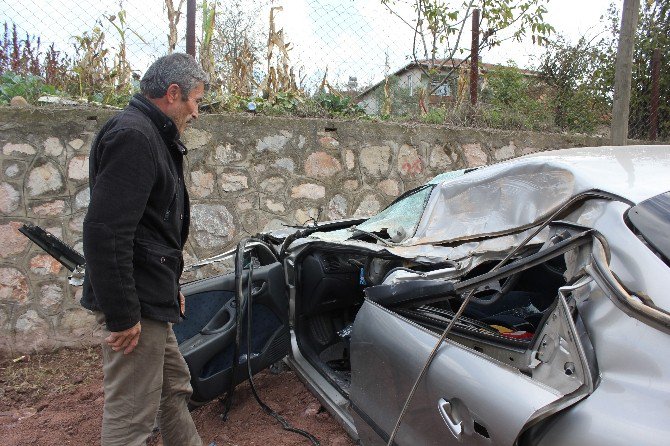 Anne Ve Oğul, Hurdaya Dönen Araçtan Sağ Çıktı