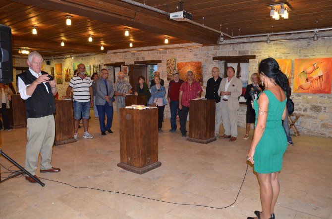 Kuşadası’nda “İç Yolculuk“ Sergisi