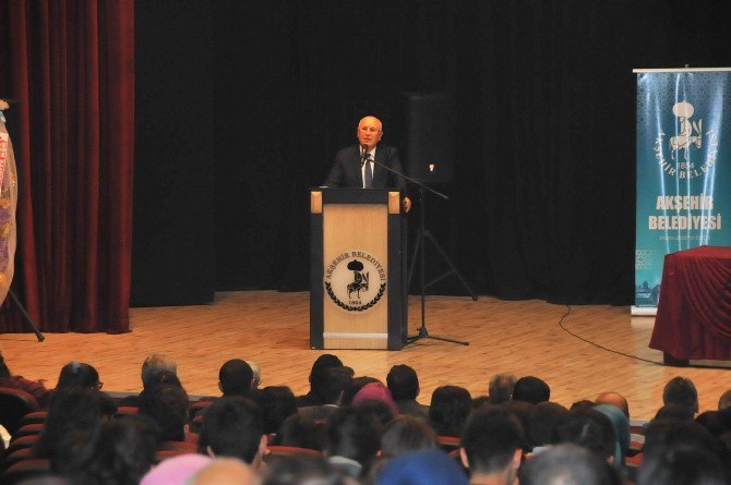 Akşehir’de Nasreddin Hoca Konferansı