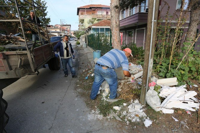 Serdivan’da “Mahallemde Temizlik Var” Projesi Devam Ediyor