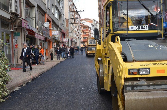 Altyapının Bittiği Yerler Asfaltlanıyor