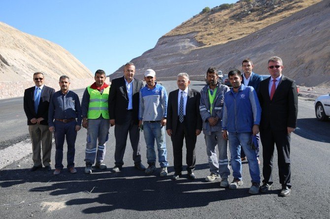 Aldülhamid Han Bulvarında Asfaltlama Çalışması Başladı