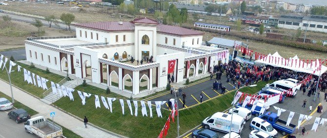 Büyükşehir’in Kültür Yatırımı Nurettin Topçu Bilgi Evi Açıldı