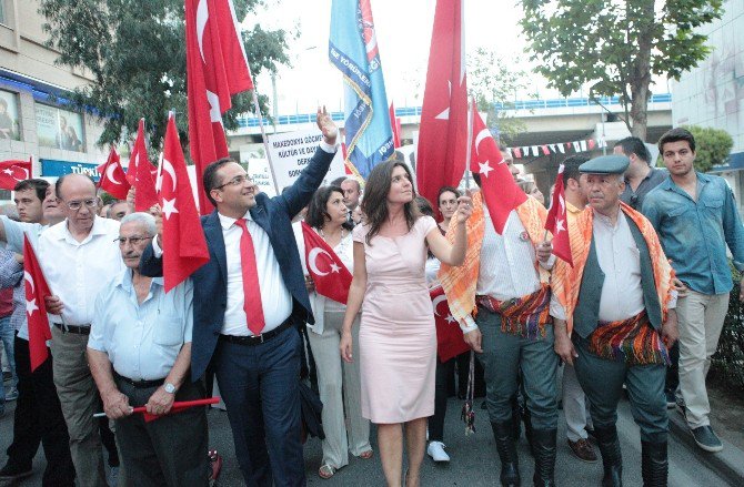 İzmir’de Cumhuriyet Coşkusu Start Aldı