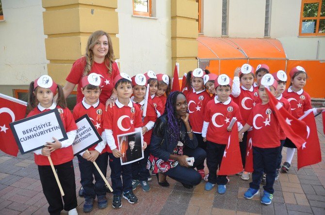 Gaziantep Kolej Vakfında Cumhuriyet Coşkusu