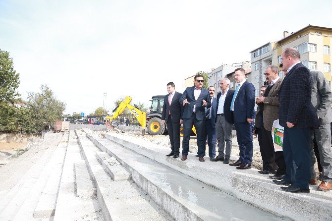 Gaziosmanpaşa’da Yeşil Alan Ve Park Çalışmaları Devam Ediyor