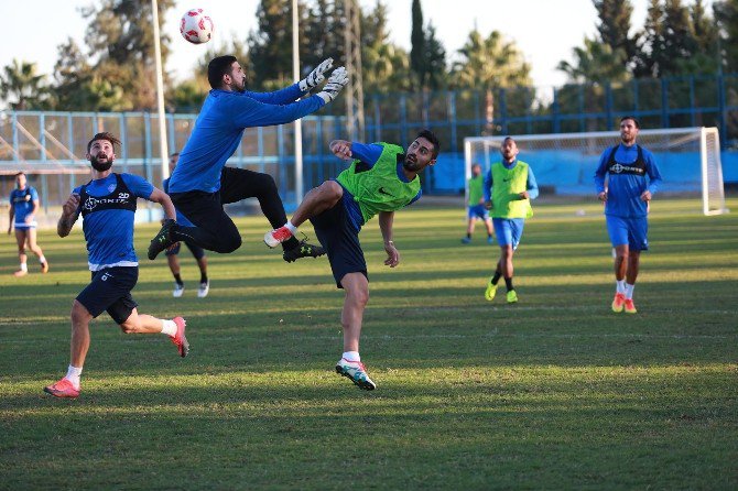 Adana Demirspor, Taktik Çalıştı