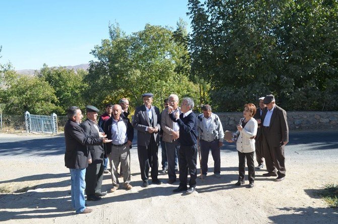 Sarıoğlu Fırıncı Mahallesi Sakinlerinin Sorunlarını Dinledi