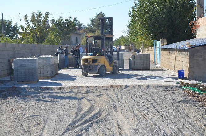 Bağlar Mahallesinde Kilitli Parke Taşı Döşeme Çalışmaları Başladı