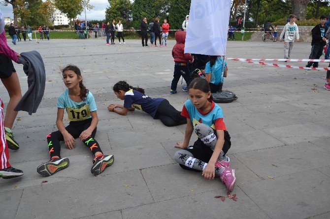 Cumhuriyet İçin Koştular