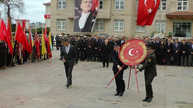 Cumhuriyet Bayramı Çelenk Sunumu Yapıldı