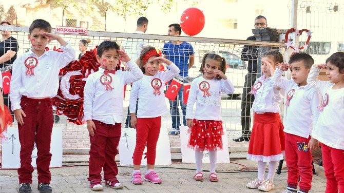 Kepez’in Minikleri Cumhuriyeti Kutladı