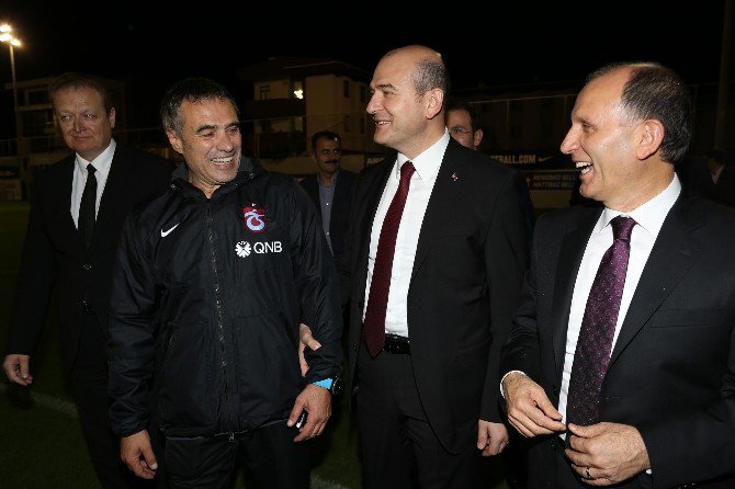 İçişleri Bakanı Süleyman Soylu, Trabzonspor’u Ziyaret Etti