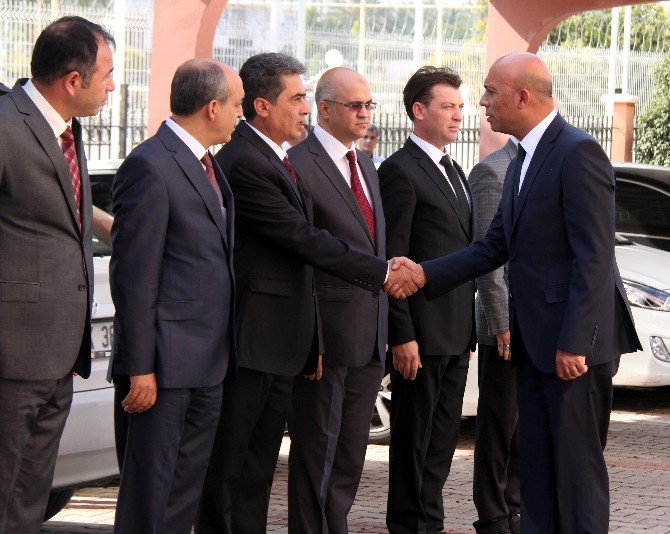 Mersin Emniyet Müdürlüğü’nde Devir Teslim Töreni Yapıldı