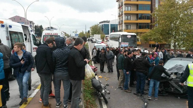 Karamürsel’de Otomobil İle Motosiklet Çarpıştı: 2 Yaralı