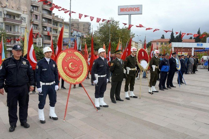 Edremit’te Cumhuriyet Bayramı Kutlamaları Başladı