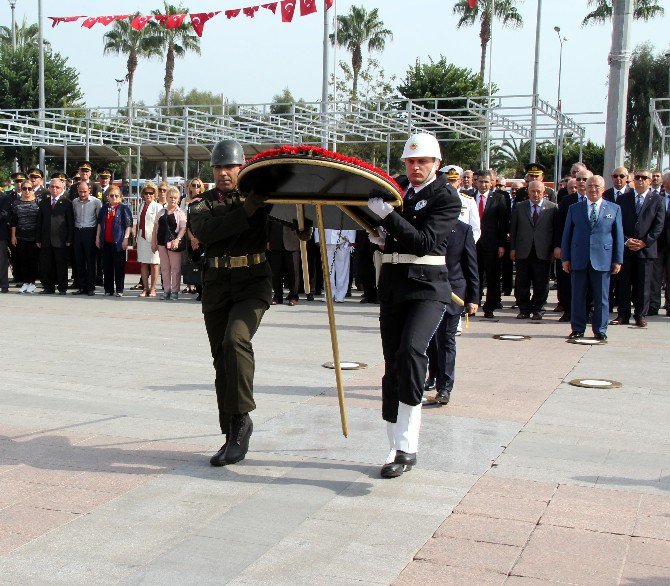 İlk Kez Çelengi Polis Ve Asker Birlikte Taşıdı