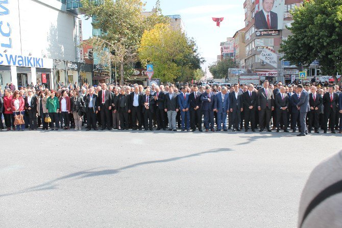 Niğde 29 Ekim Kutlamaları Törenle Başladı