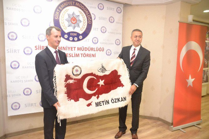 Siirt Emniyet Müdürlüğünde Devir Teslim Töreni Düzenlendi